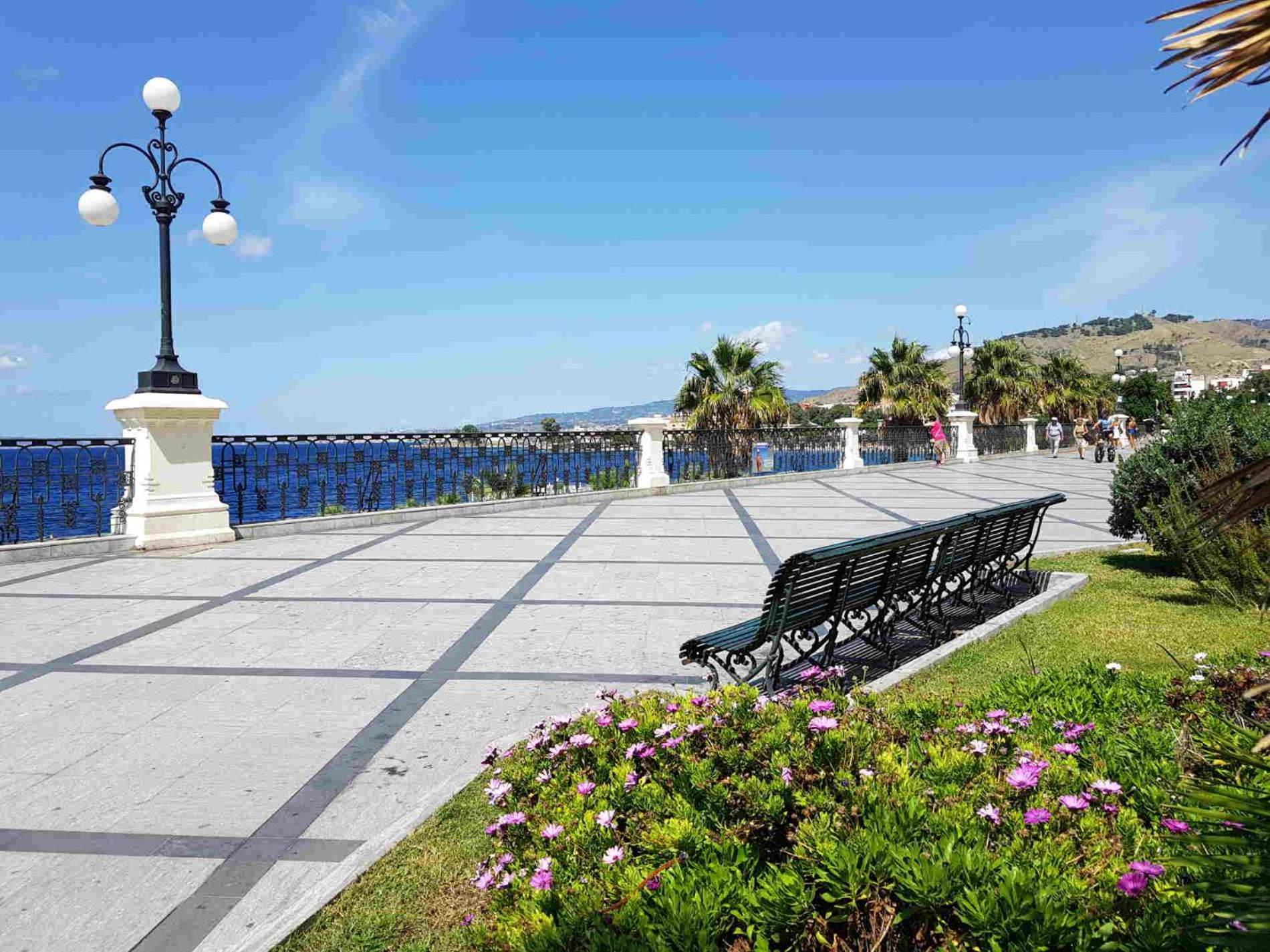 Il Balcone Sullo Stretto Bed & Breakfast Reggio di Calabria Eksteriør bilde